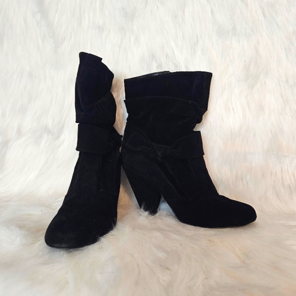 Venus Knotted Bow Slouchy Boots - Picture 1 of 7